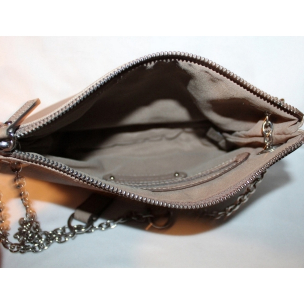 Women's 2-In-1 Crossbody/ Shoulder Bag - Picture 12 of 16